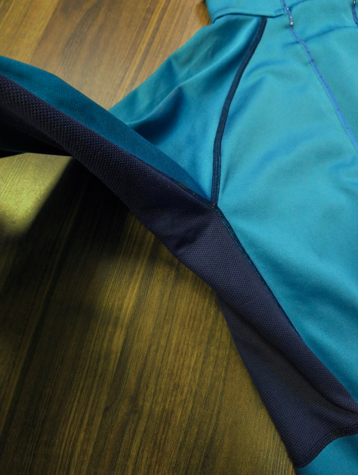 Sport Pullover von Pyua mit Seitenlüftung (L Herren) blau