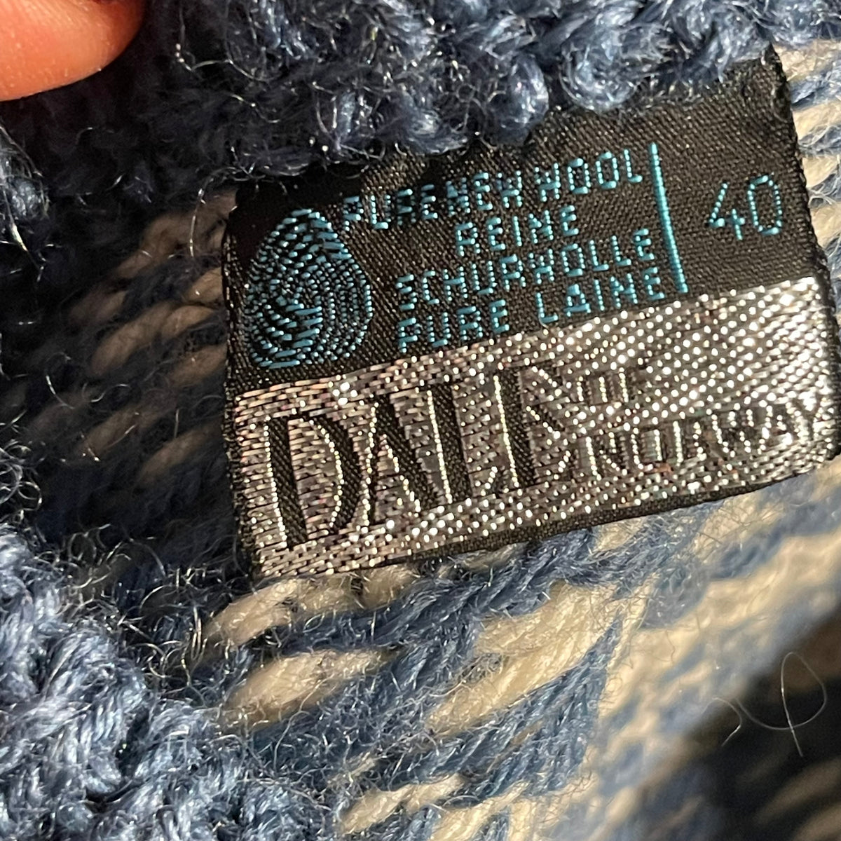 Strick Jacke von Dale of Norway (S Herren oder M Damen) weiß-blau - wanderlich.com