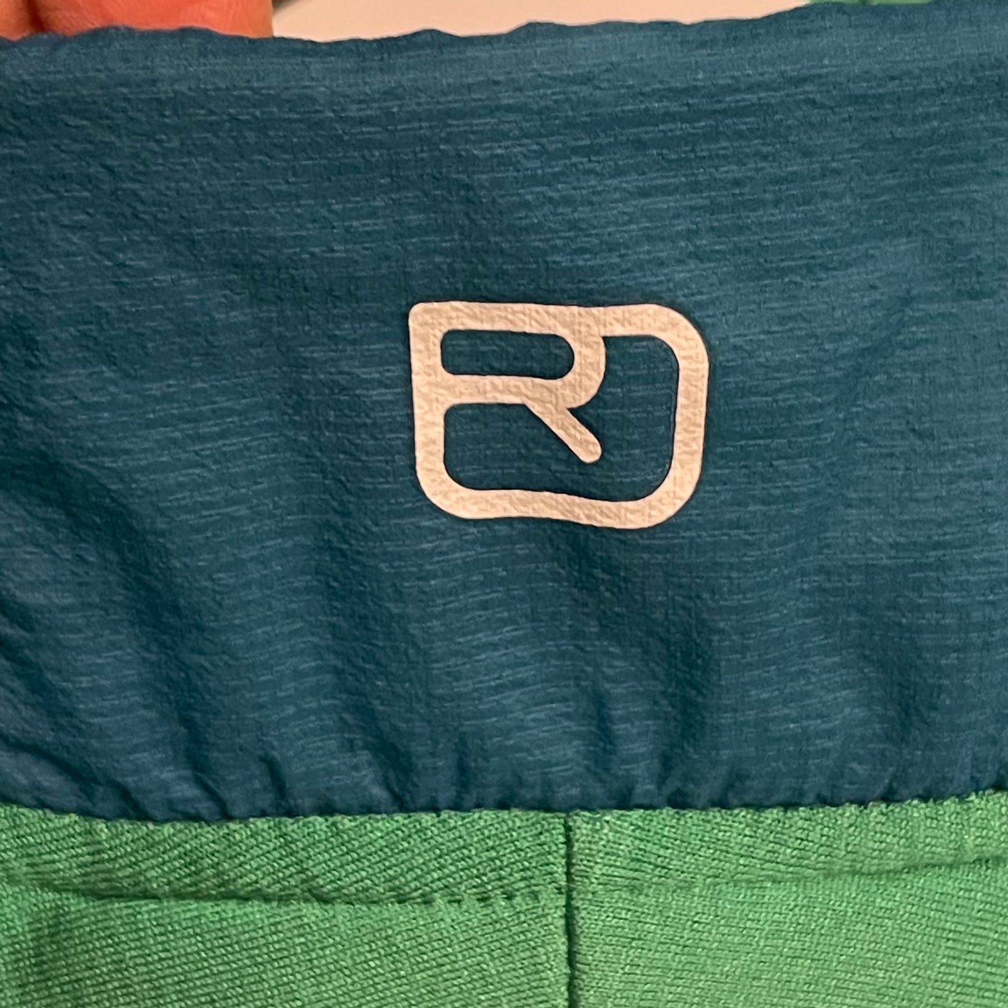 Ortovox Jacke Merino inside (XXL Herren) Hybrid grün-blau - wanderlich.com