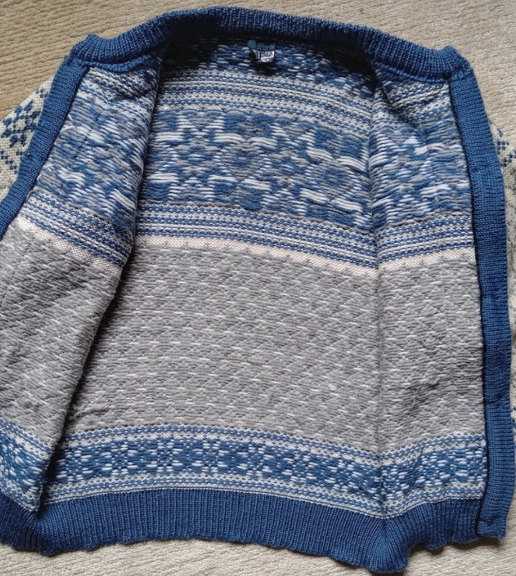 Strickjacke von Dale of Norway (in Größe S / M ) weiß-blau