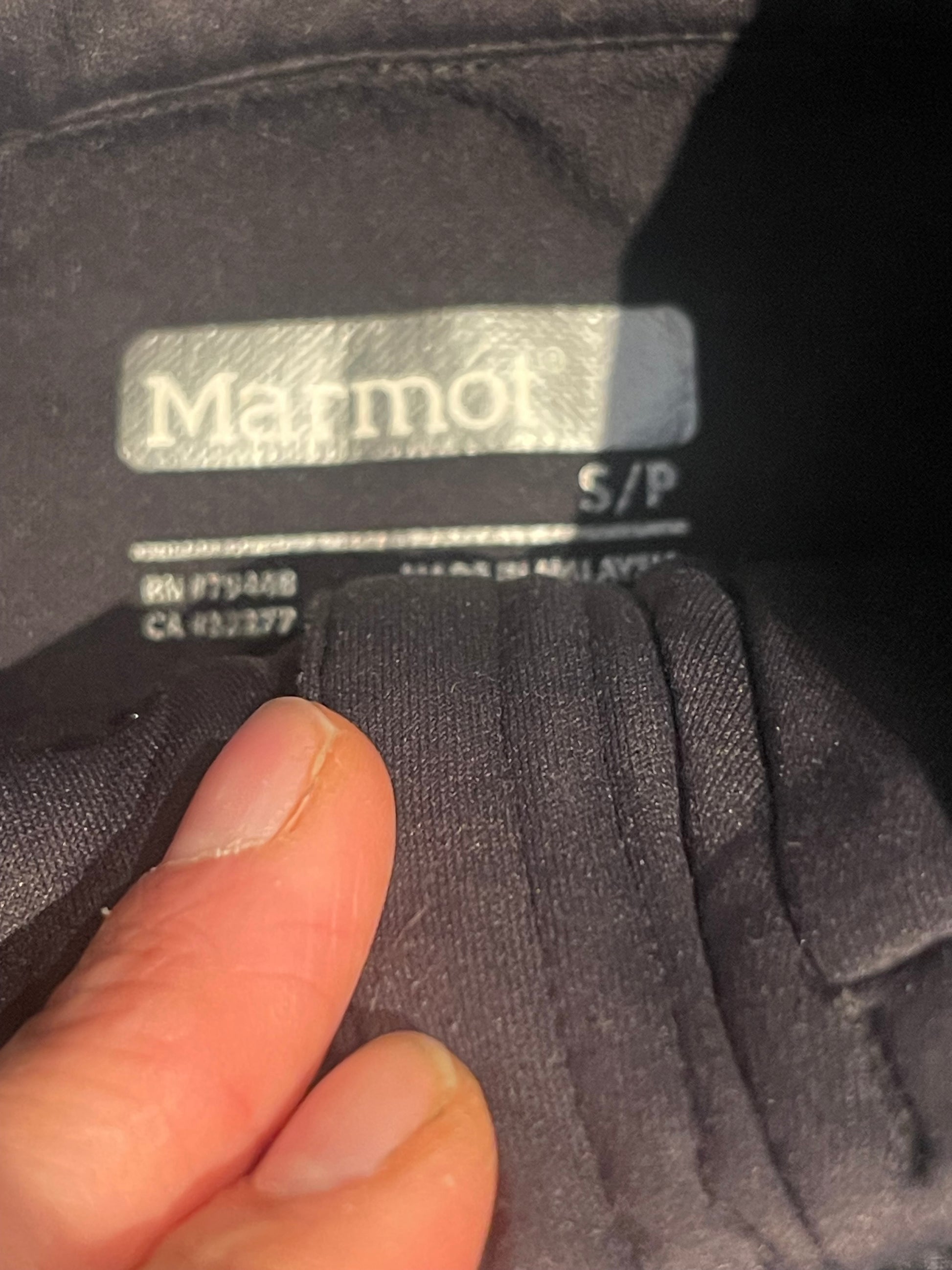Elastische Jacke mit Brustpaneels von Marmot (S Damen) schwarz - wanderlich.com
