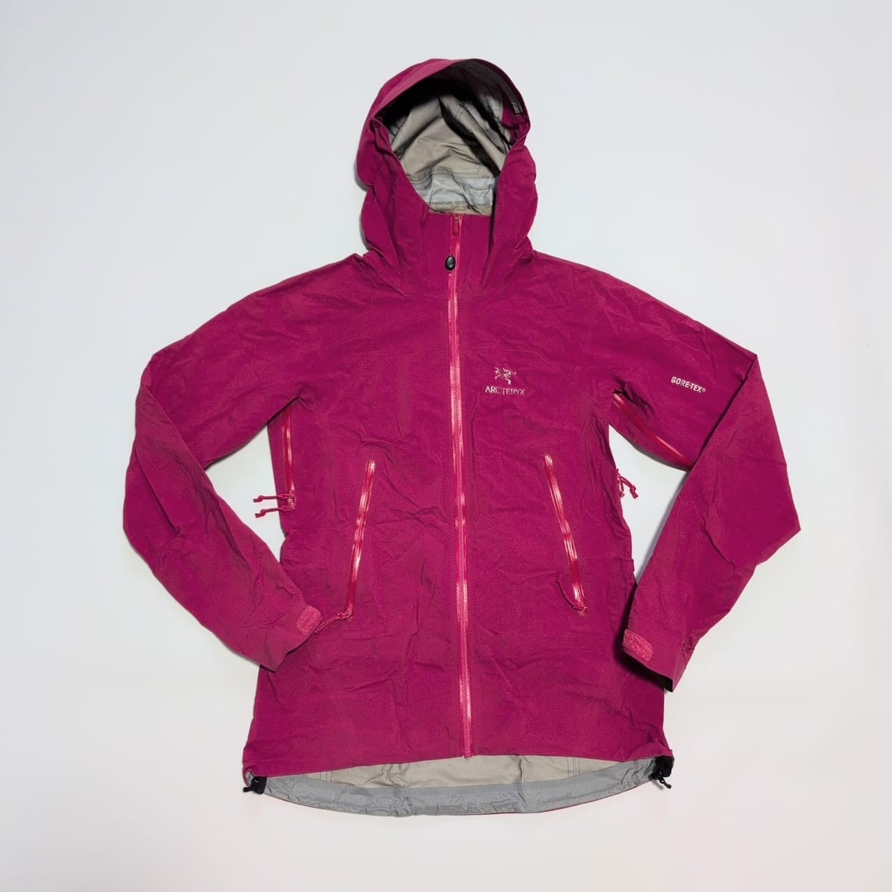 Hardshell Jacke von Arcteryx Beta AR (S Damen) magenta-pink