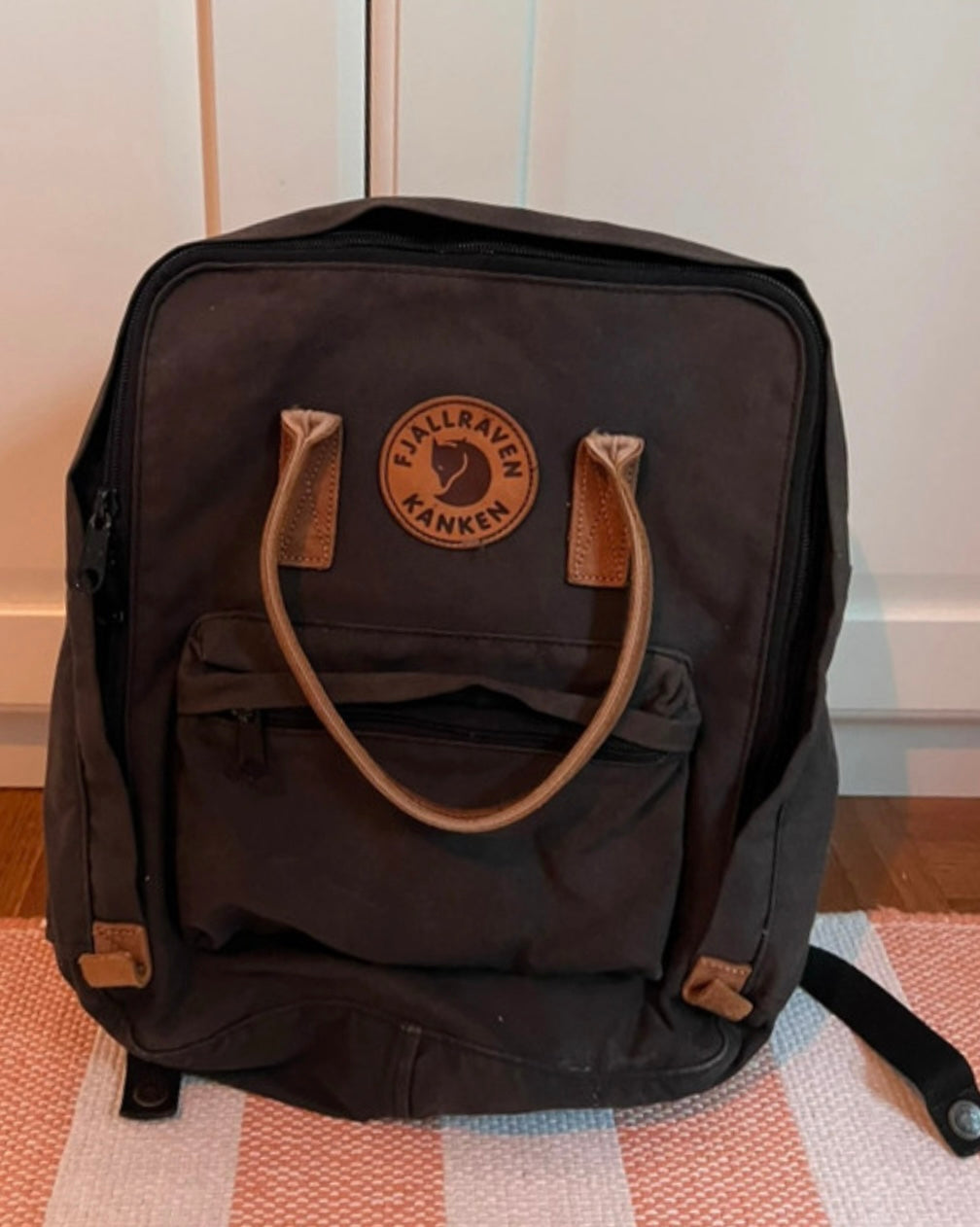 Känken Rucksack von Fjällräven Anthrazit grau