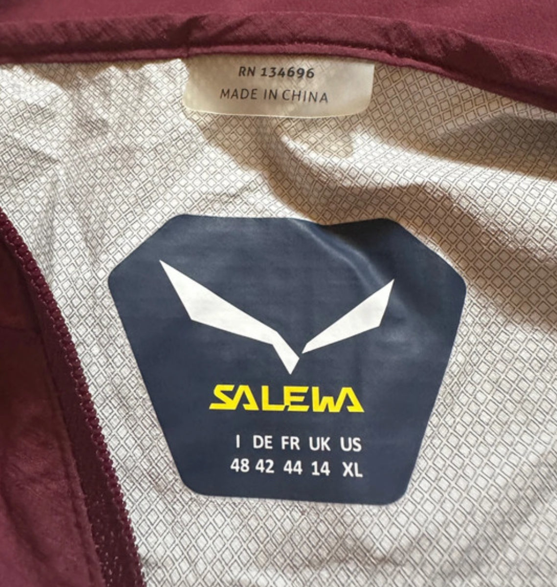 Hybride Regen Jacke von Salewa (XL Damen) ultraleicht bordeaux