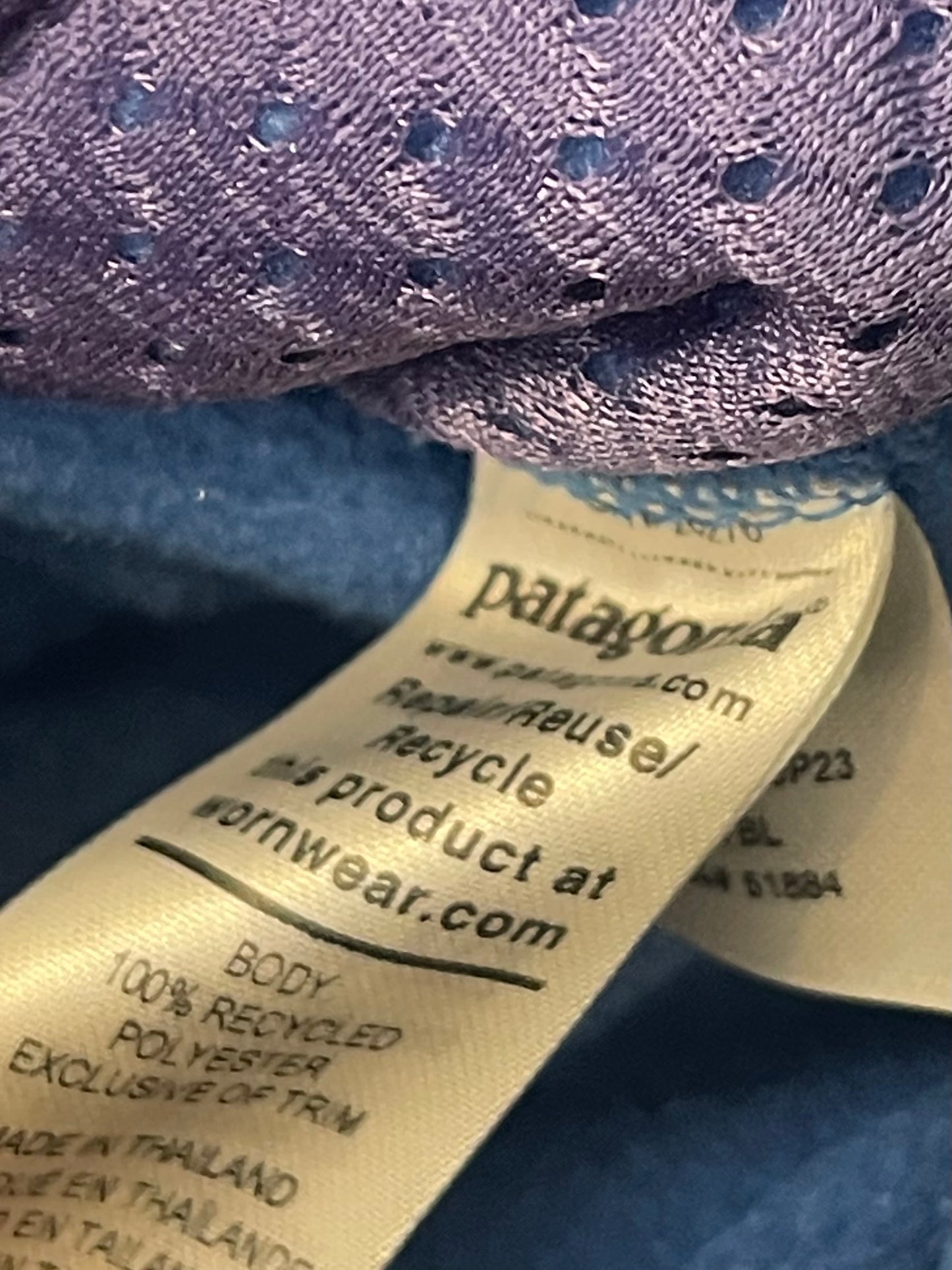 Patagonia Fleece Kapuzen Jacke (M Damen) Synchilla Hoodie lila blau - wanderlich.com