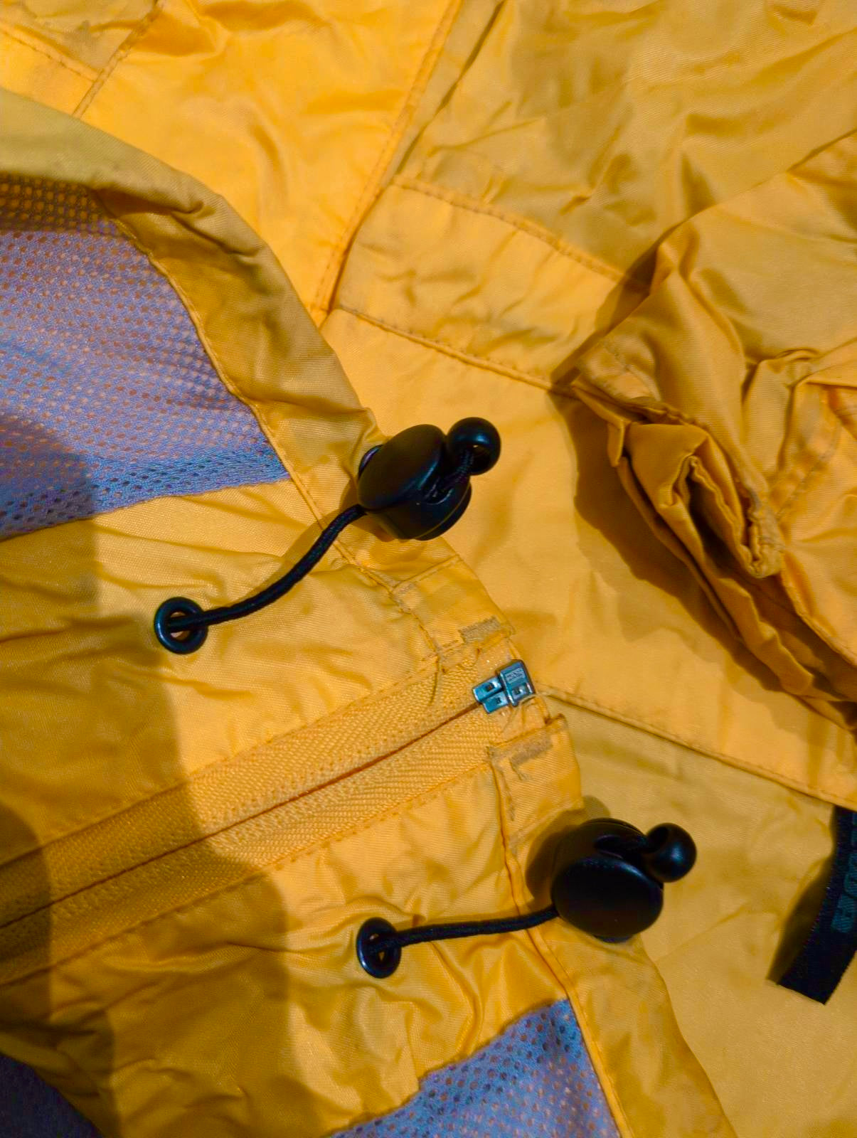 Regen Jacke von Salewa (M Damen / S Herren) wasserdicht gelb