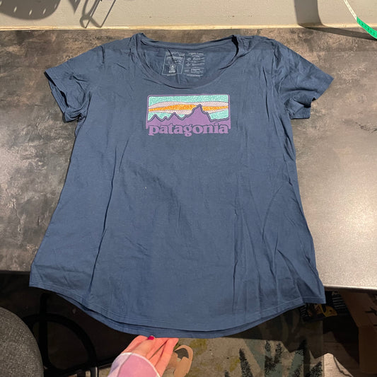 Patagonia T-Shirt ( L Damen ) Organic Cotton dunkelblau mit Brustprint
