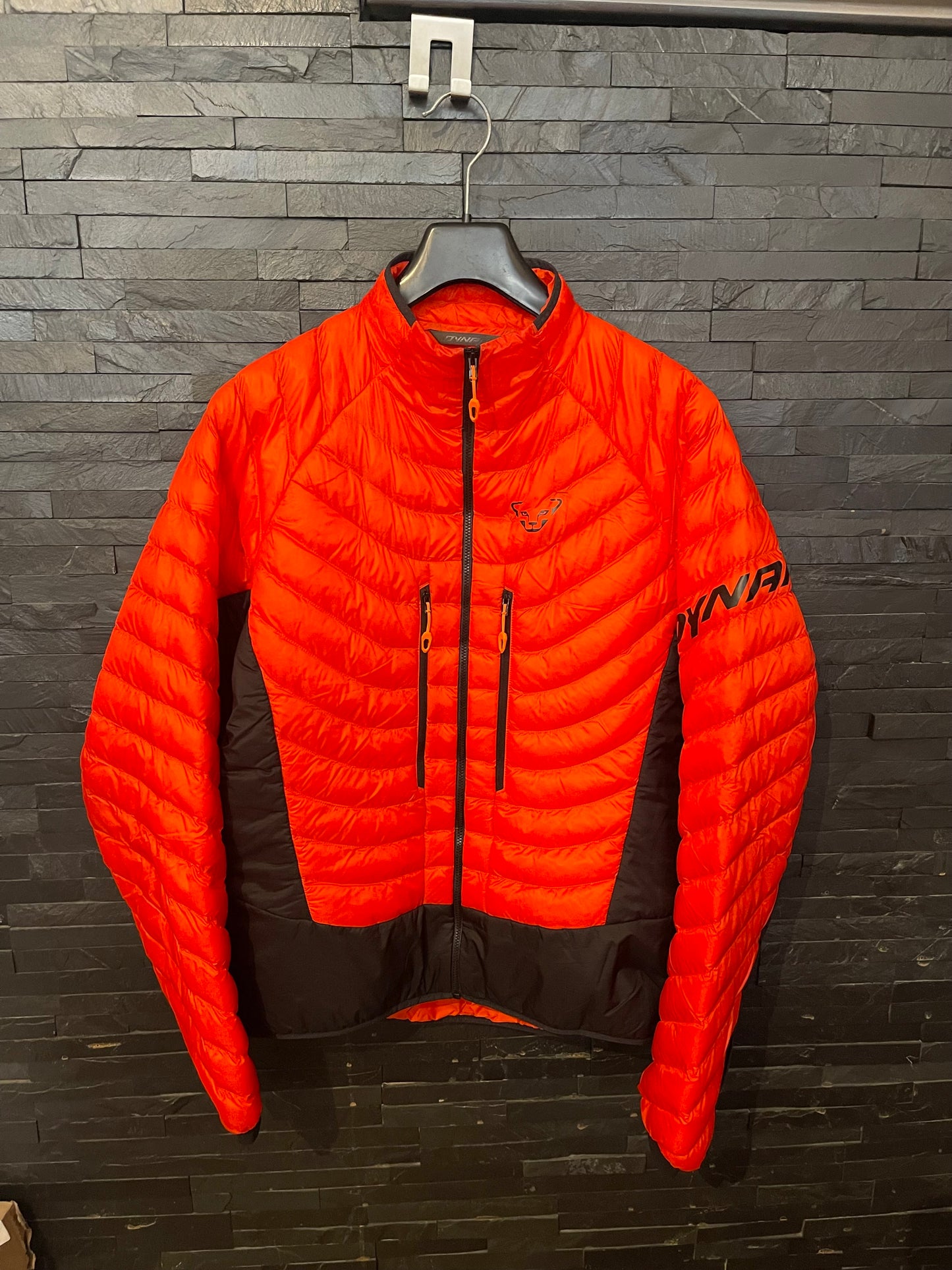 Isolation Jacke von Dynafit (M Herren) Kunstdaunen wasserabweisend orange