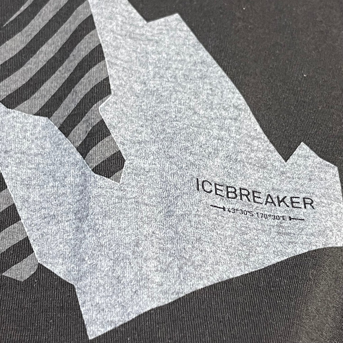 Longsleeve von Icebreaker Merino (XL Herren) schwarz mit Print Berge