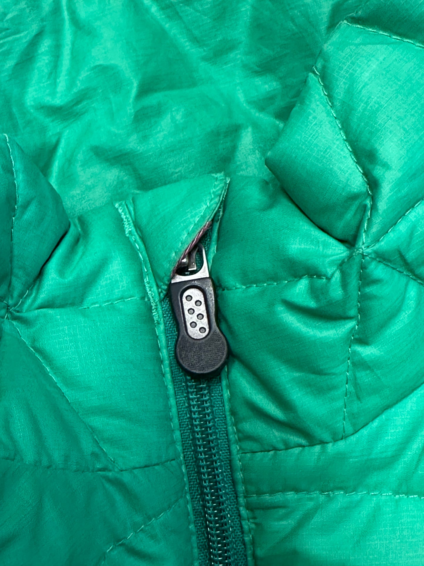 Patagonia Daunen Jacke (S Damen) Isolations Midlayer türkis grün
