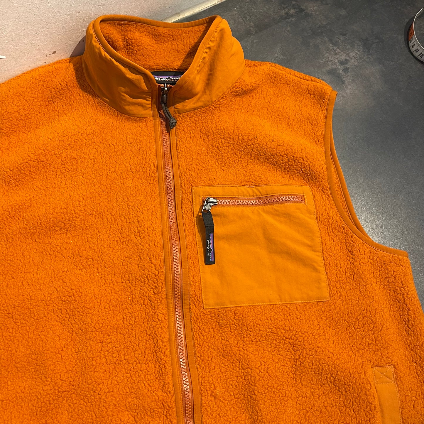 Patagonia Fleece Weste (L Herren) Synchilla orange