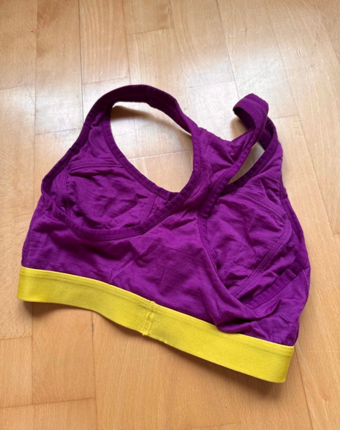 Sport BH Top von Icebreaker pure Merino (XS) lila - wanderlich.com