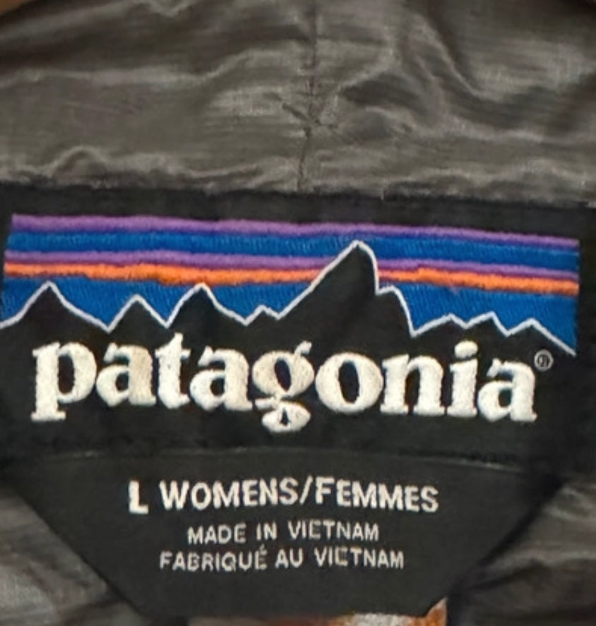 Patagonia Isolations Jacke (L Damen) Nano Puff grau