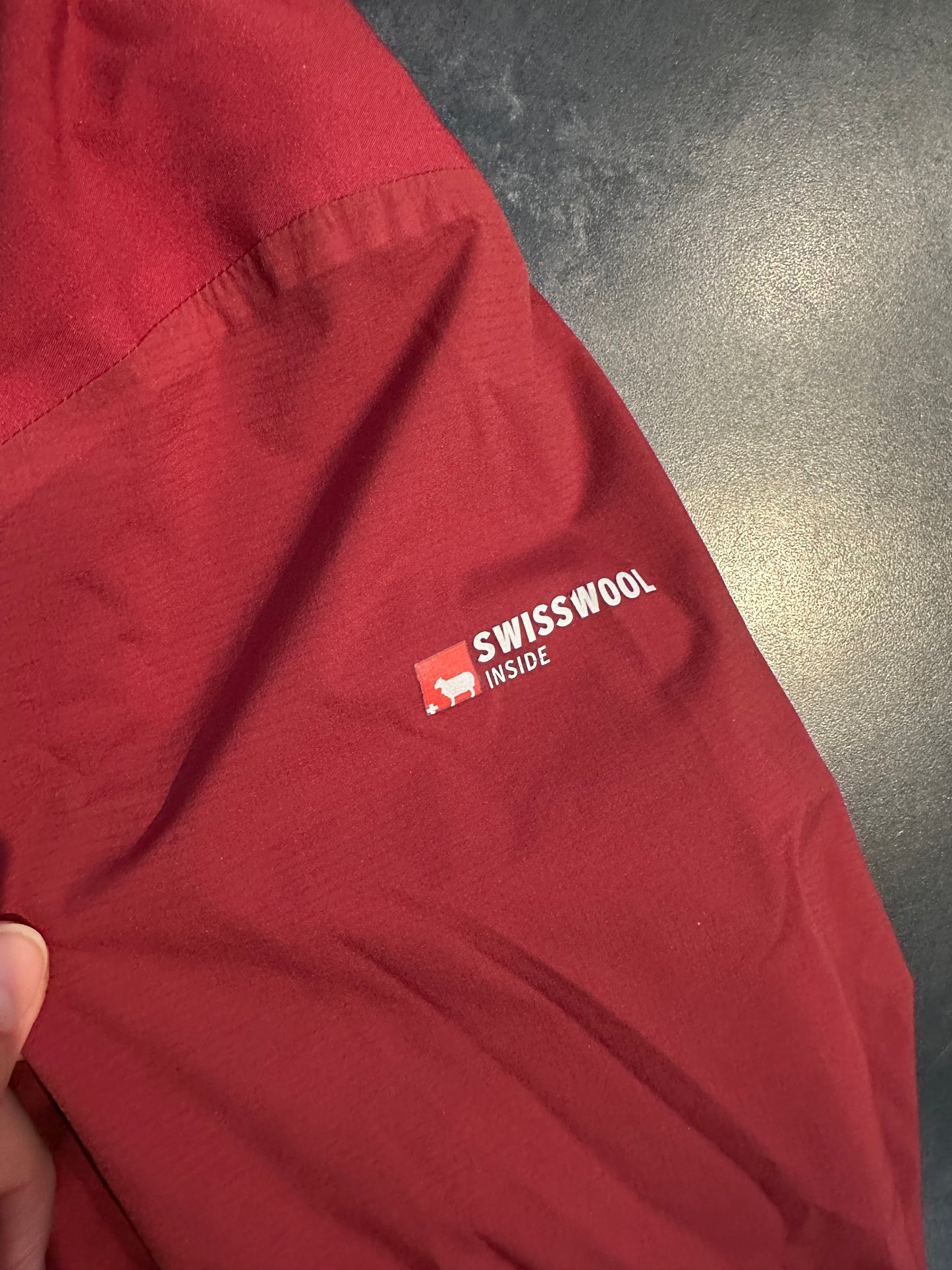 Wasserdichte Ortovox Jacke mit Wolle gefüttert (S Damen) bordeaux