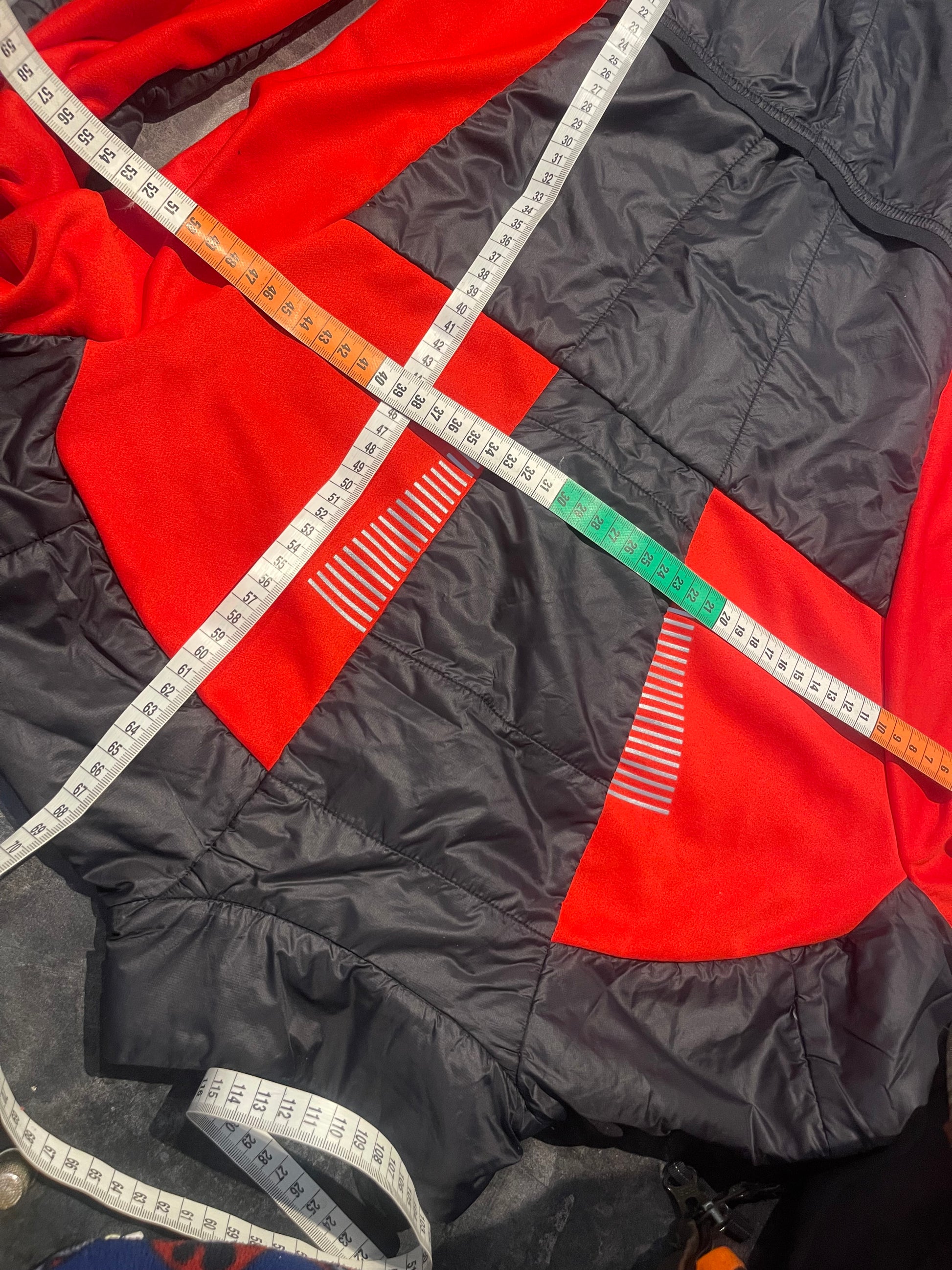 Hybrid Jacke Vaude (M :48 Herren ) Insulation schwarz rot - wanderlich.com