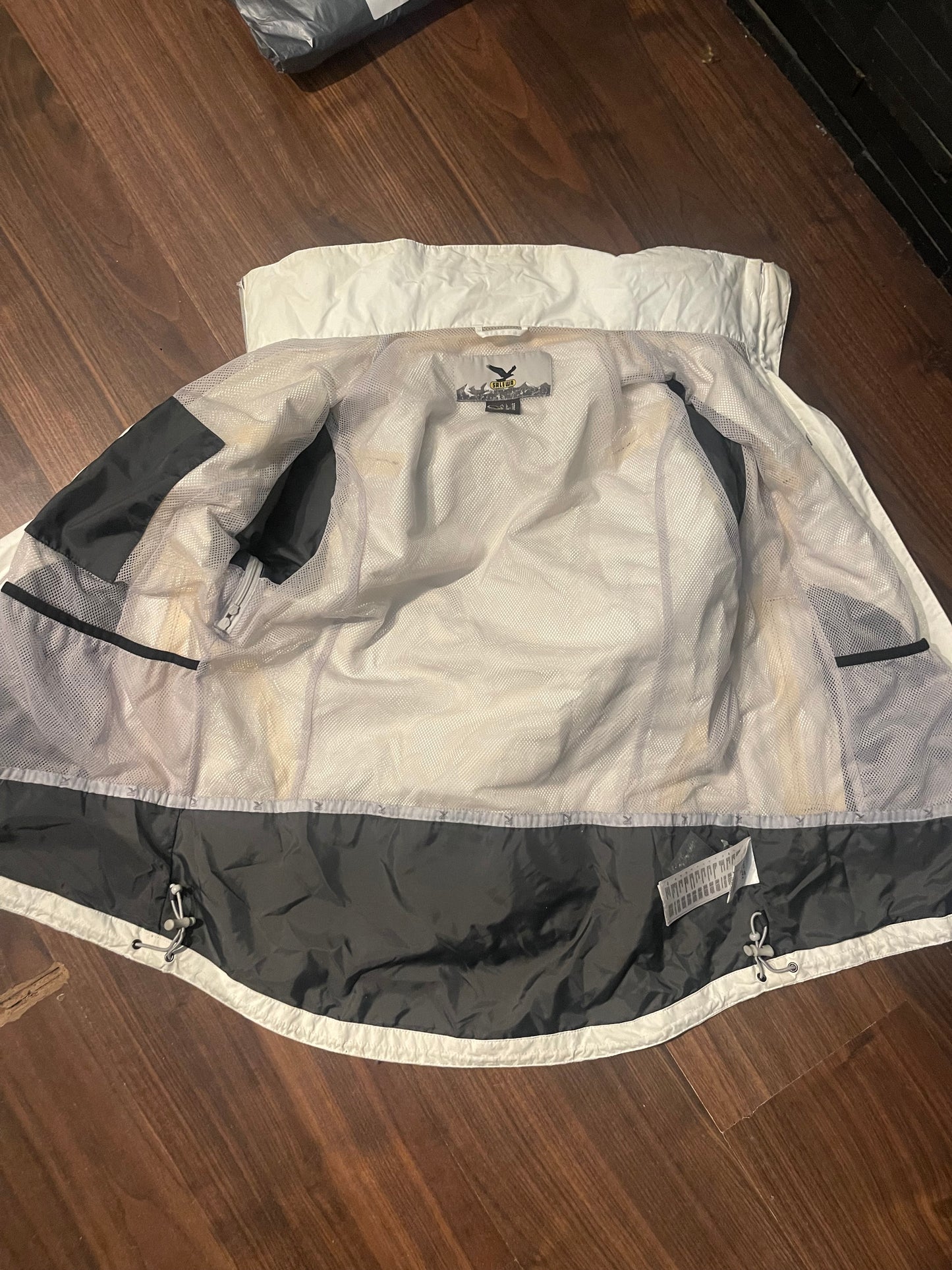 Regen  Jacke von Salewa (M Damen) wasser-, winddicht weiß
