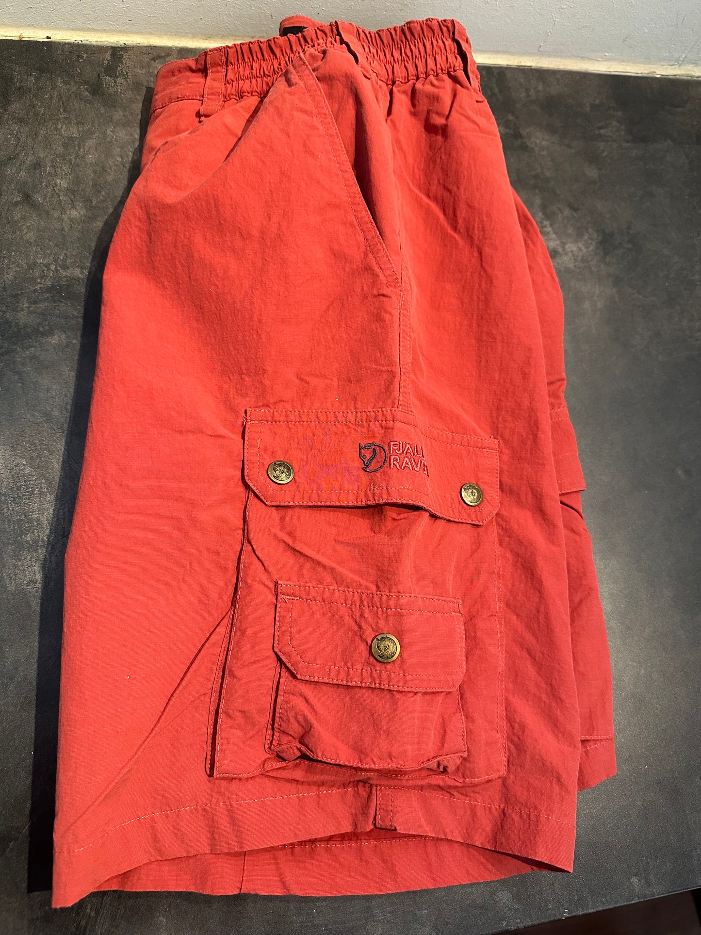 Shorts von Fjällräven (50 Herren / L) kurze Trekking Hose korallenrot