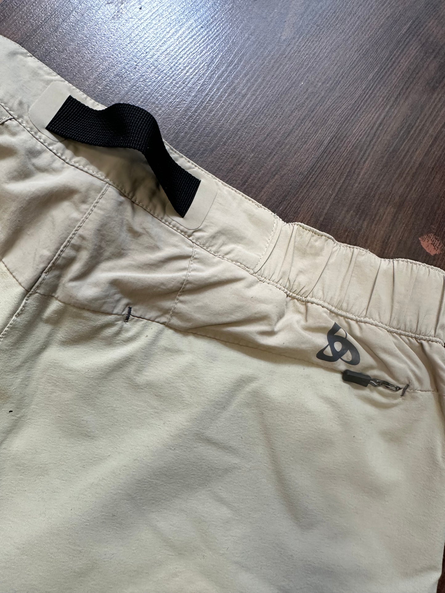 Outdoor Capri Shorts (L Damen) Odlo beige