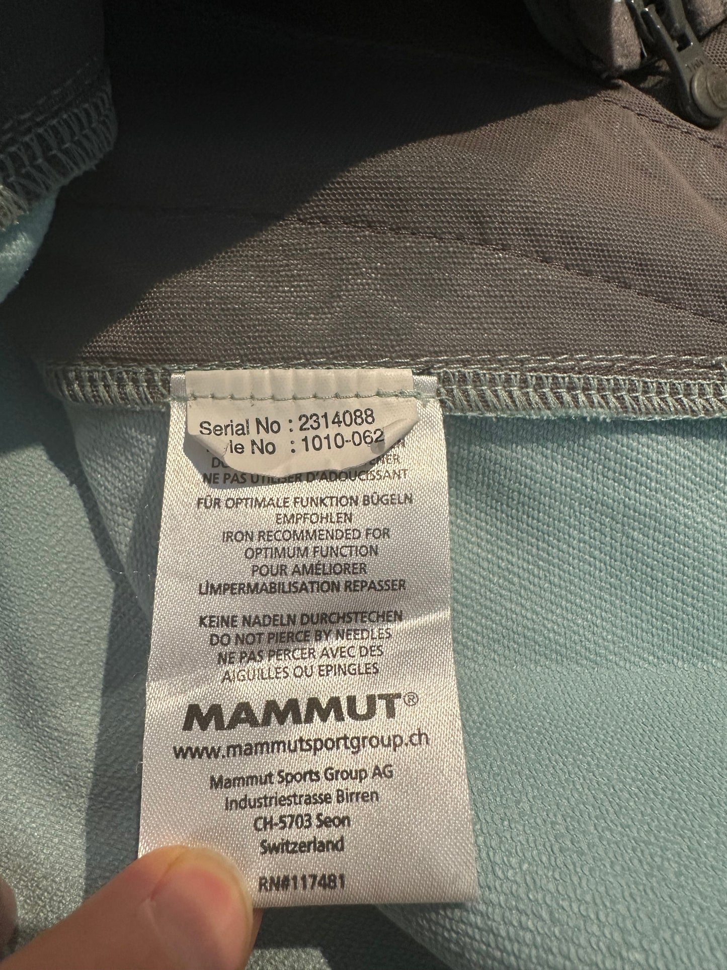 Jacke Mammut (S bis M Damen) Windstopper Softech hell blau
