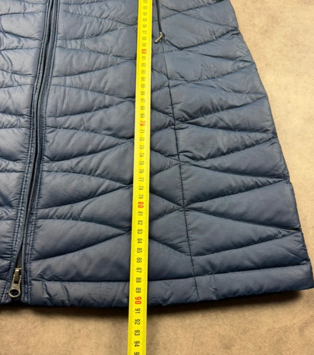 Daunen Mantel Patagonia (M Damen) Isolation Steppmantel dunkelblau - wanderlich.com