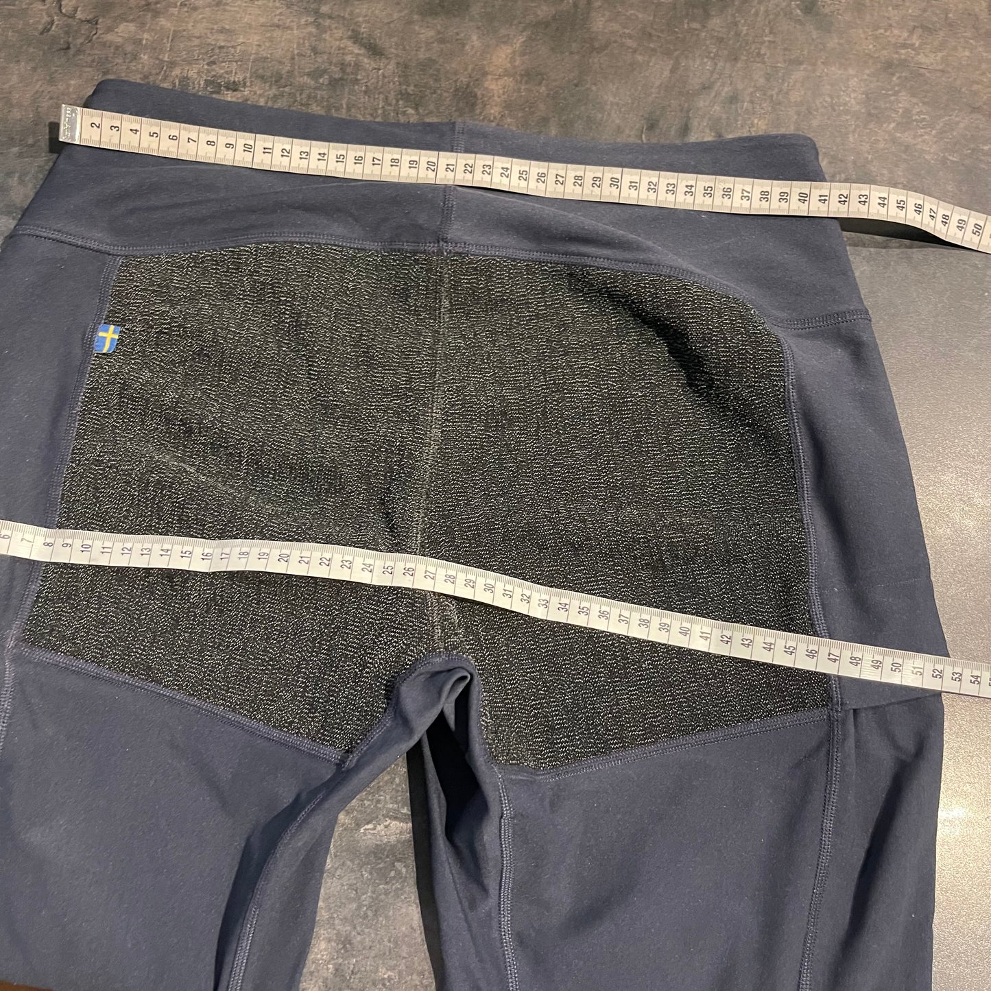Elastische Hose von Fjällräven (L / 40 Damen) Trail Tights graphit und dunkelblau