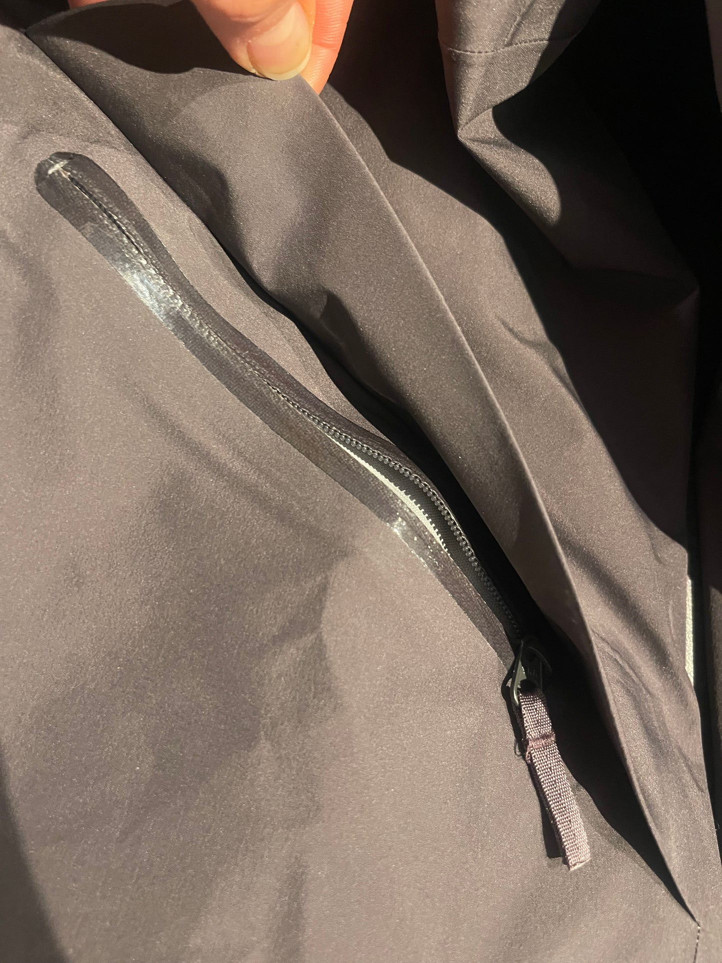 Arcteryx Regenmantel 3L Hardshell Parka (S Damen) grau