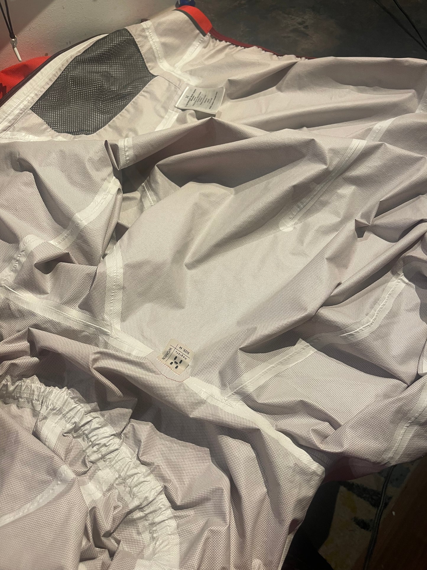 Leichte Regen Jacke von Haglöfs (M Damen) Waterproof rot