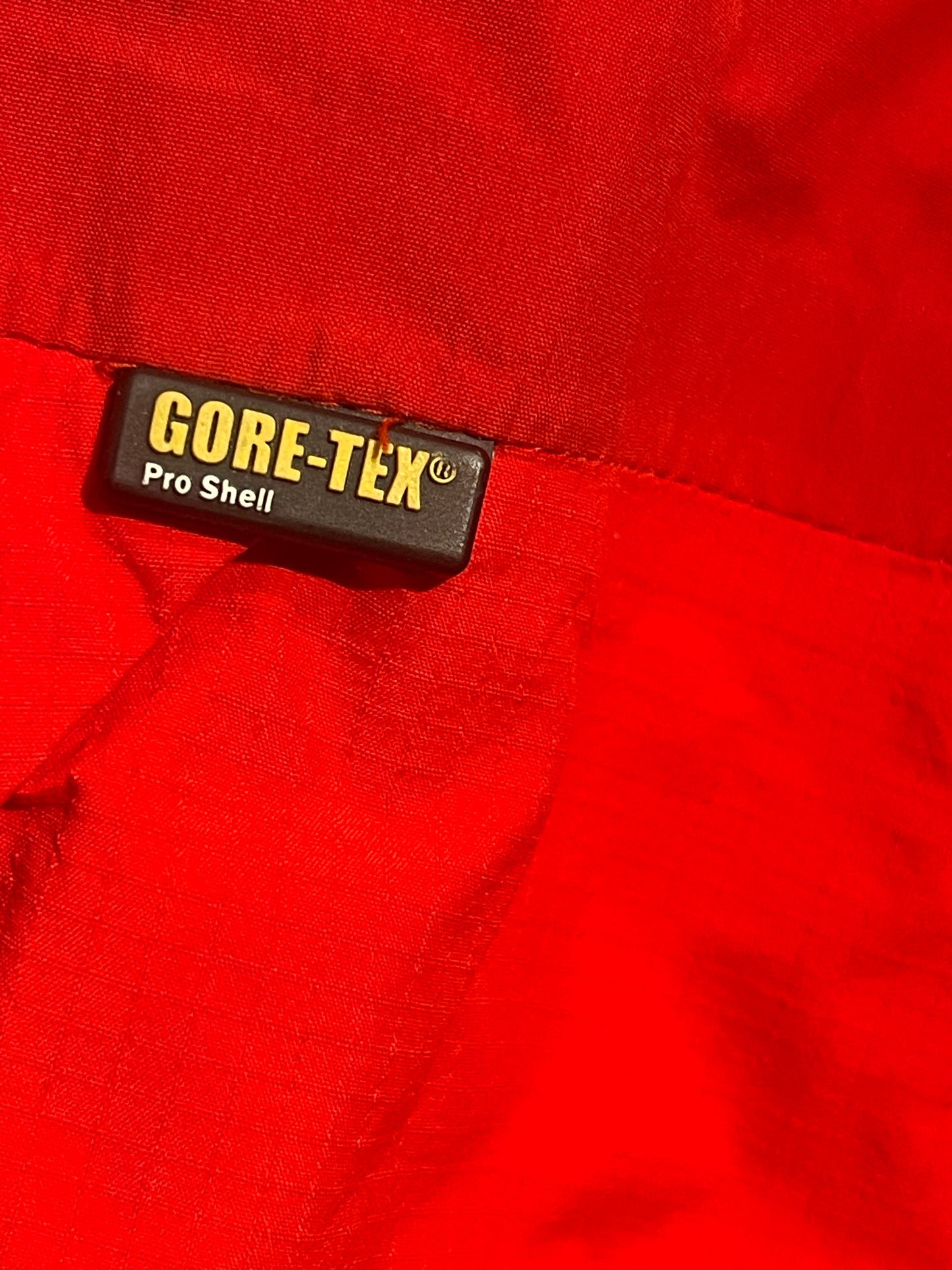 Hardshell Jacke von Haglöfs (S Damen) GoreTex Pro rot - wanderlich.com