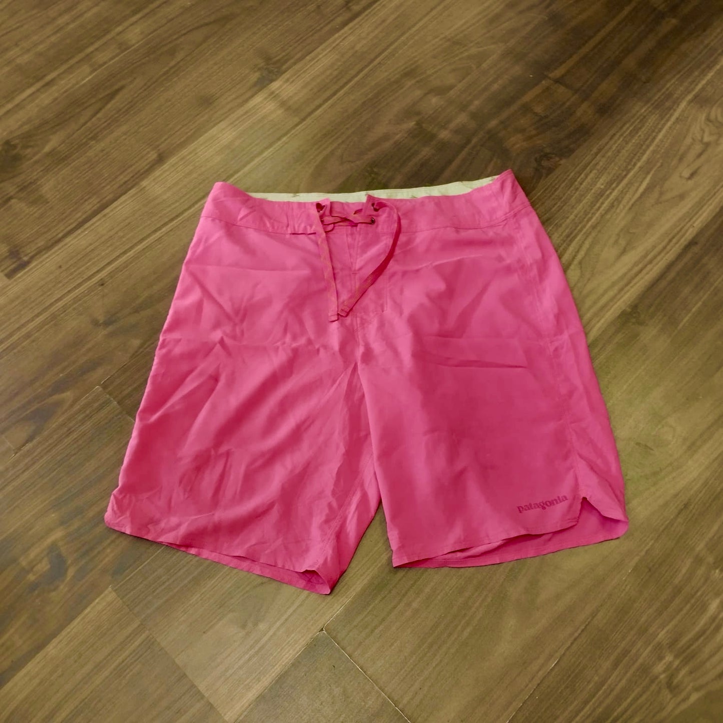 Leichte Shorts Patagonia (M Herren / L Damen) Badehose pink