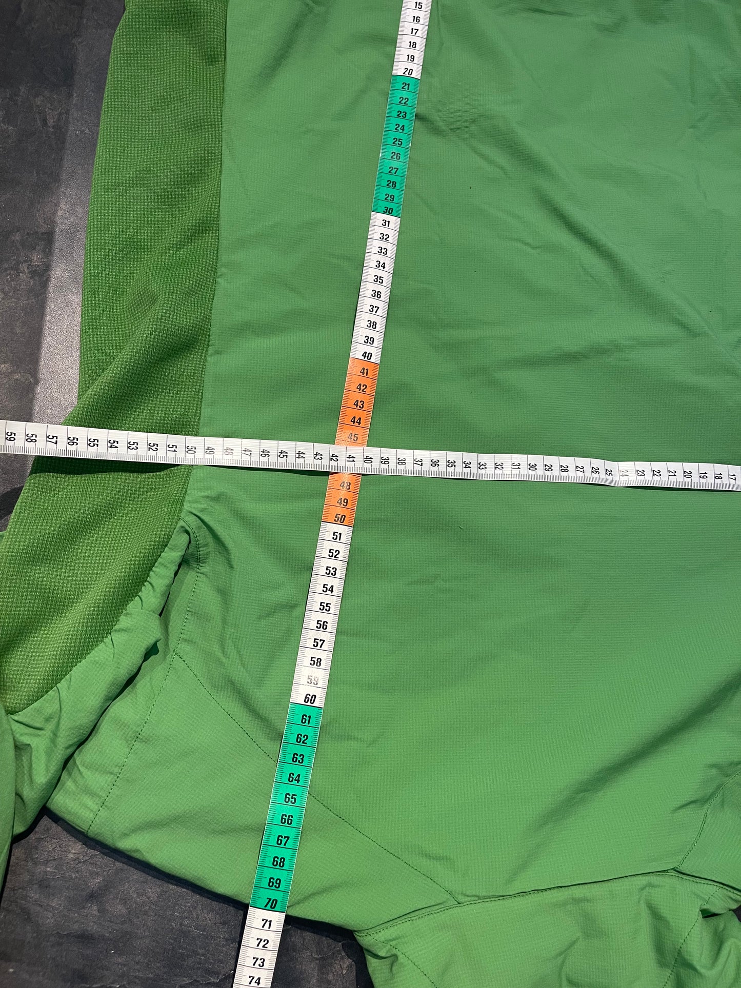 Ultraleichte gefütterte Jacke von Arcteryx Atom LT (XL Damen) grün - wanderlich.com