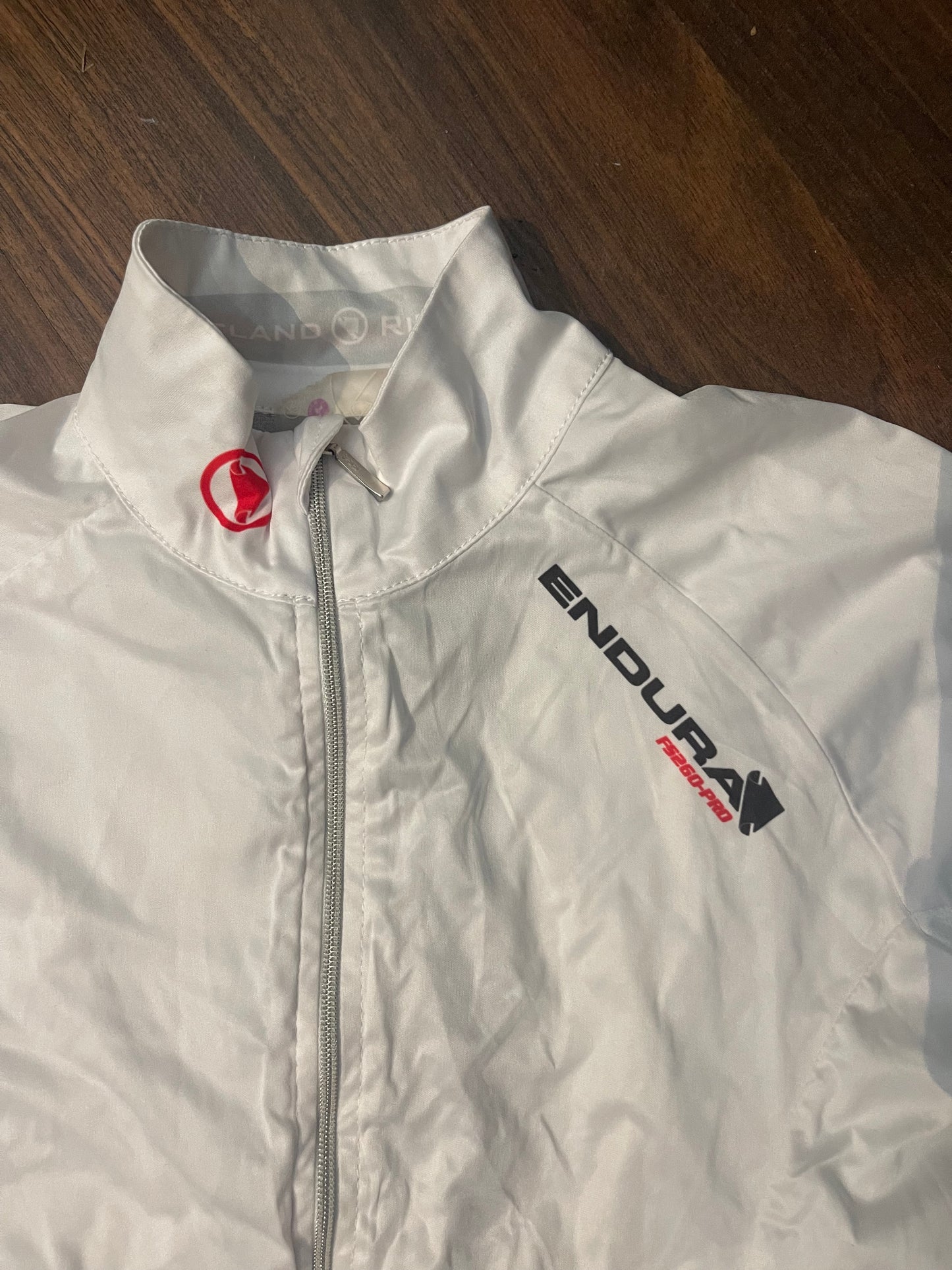 Full Zip Radtrikot von Endura (XS Damen) weiß - wanderlich.com