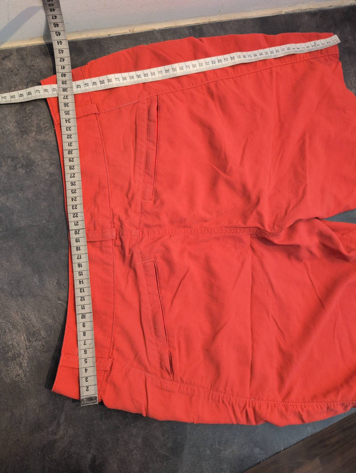 Kurze Shorts Patagonia (L Damen) korallenrot - wanderlich.com