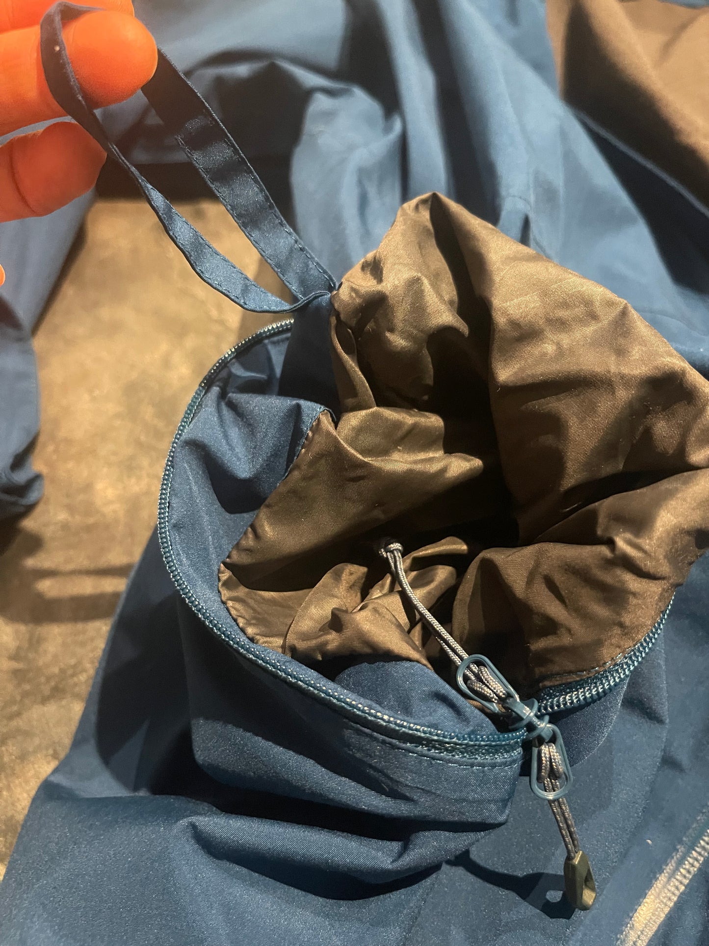 Leichte Hardshell Jacke von Mammut Goretex (L Herren) blau