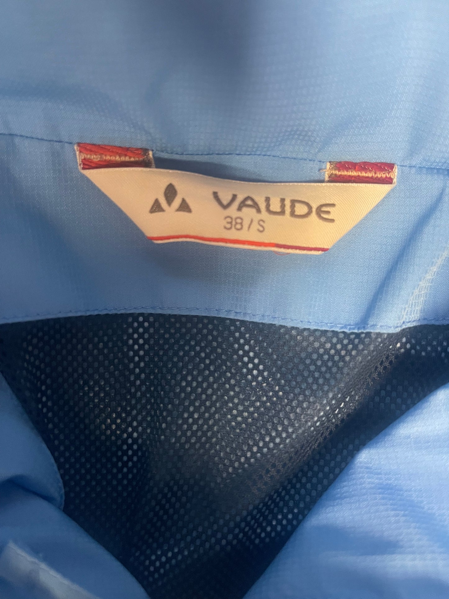 Regen Jacke von Vaude (S-M :38 Damen) blau