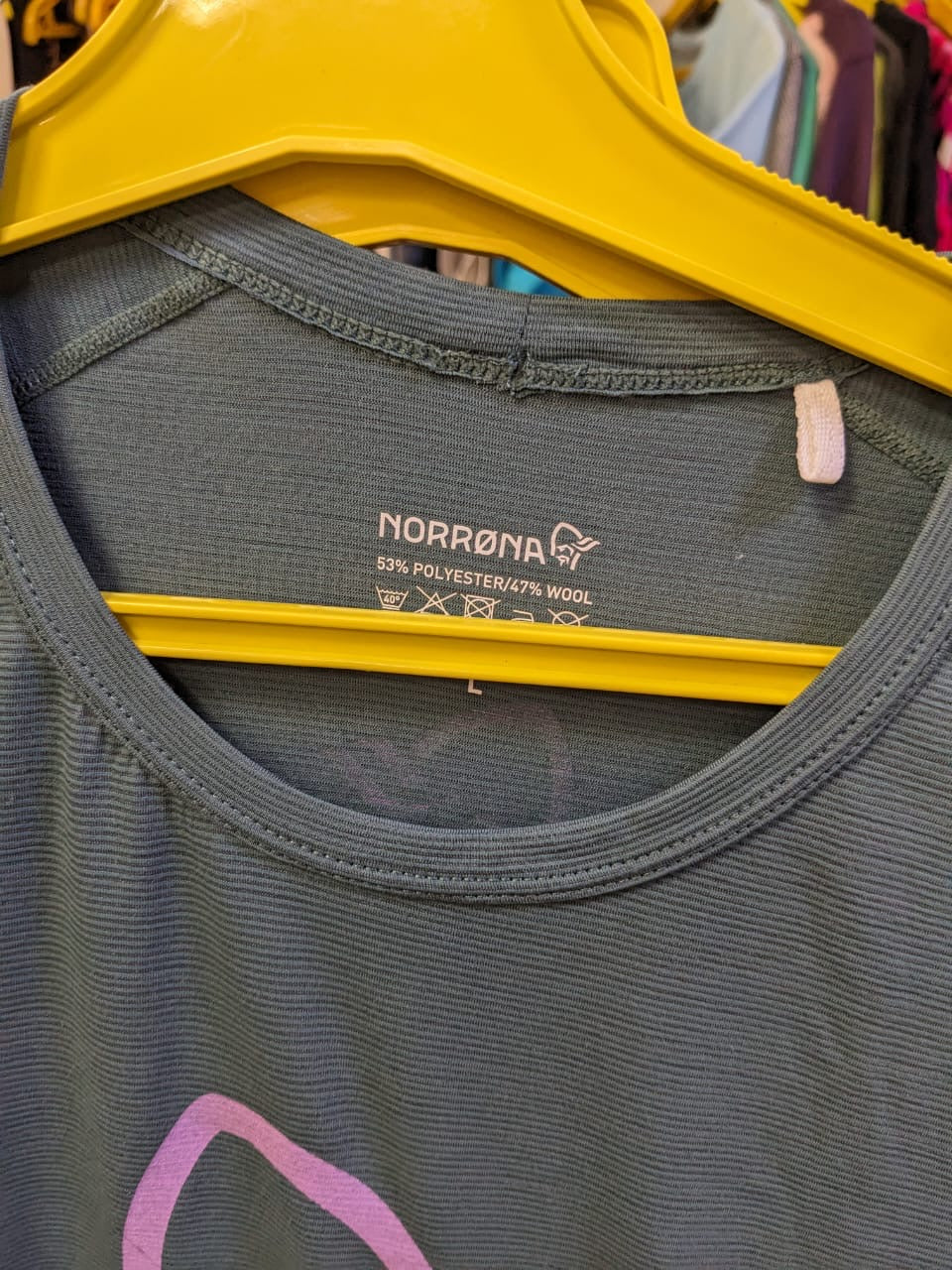 Wolle T-Shirt von Norrona (Damen L) Indigo / Türkis / Lila