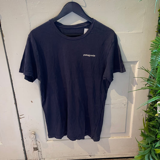 Patagonia T-Shirt ( S ) Organic Cotton dunkelblau mit Backprint