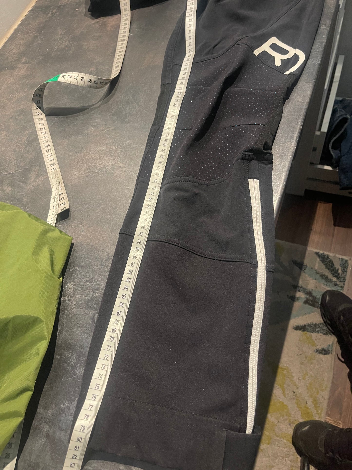 Trekking Hose von Ortovox mit Merino (M Damen) schwarz