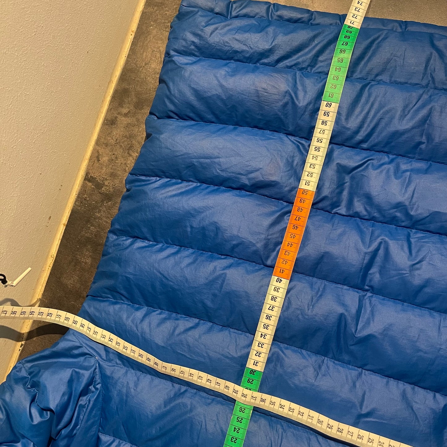 Daunen Jacke von Patagonia (M Herren ) blau mit Kapuze