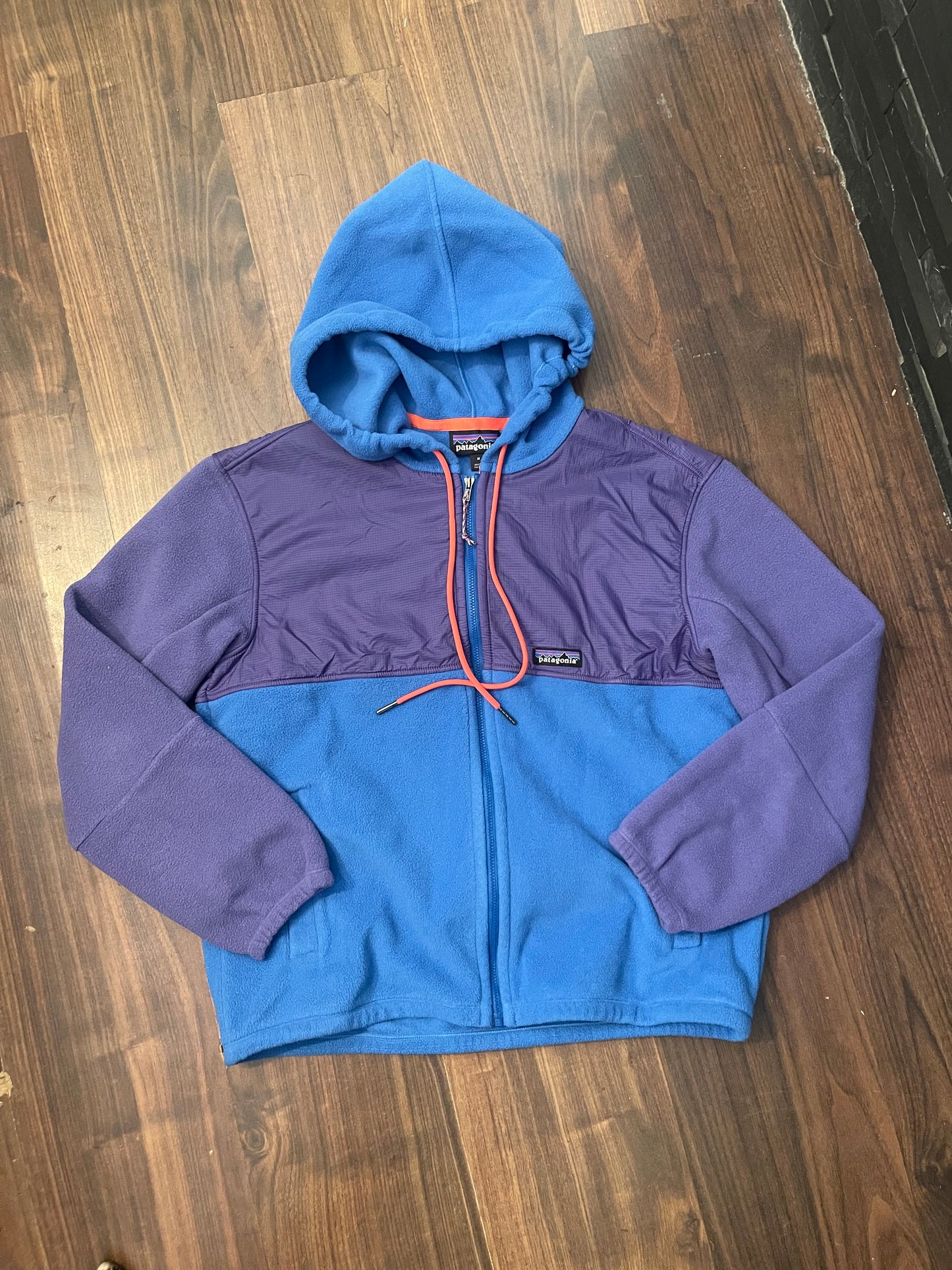 Patagonia Fleece Kapuzen Jacke (M Damen) Synchilla Hoodie lila blau - wanderlich.com