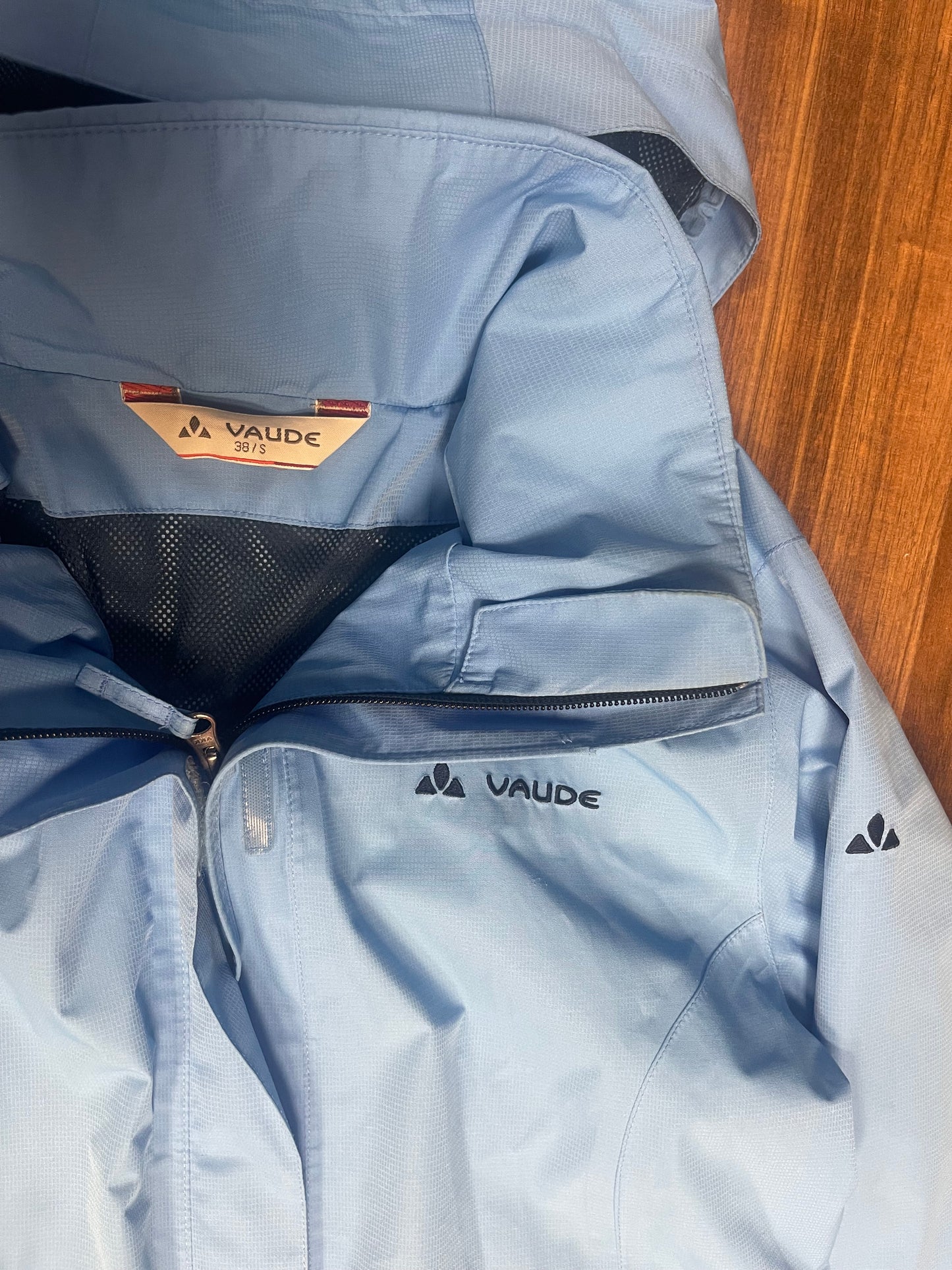 Regen Jacke von Vaude (S-M :38 Damen) blau
