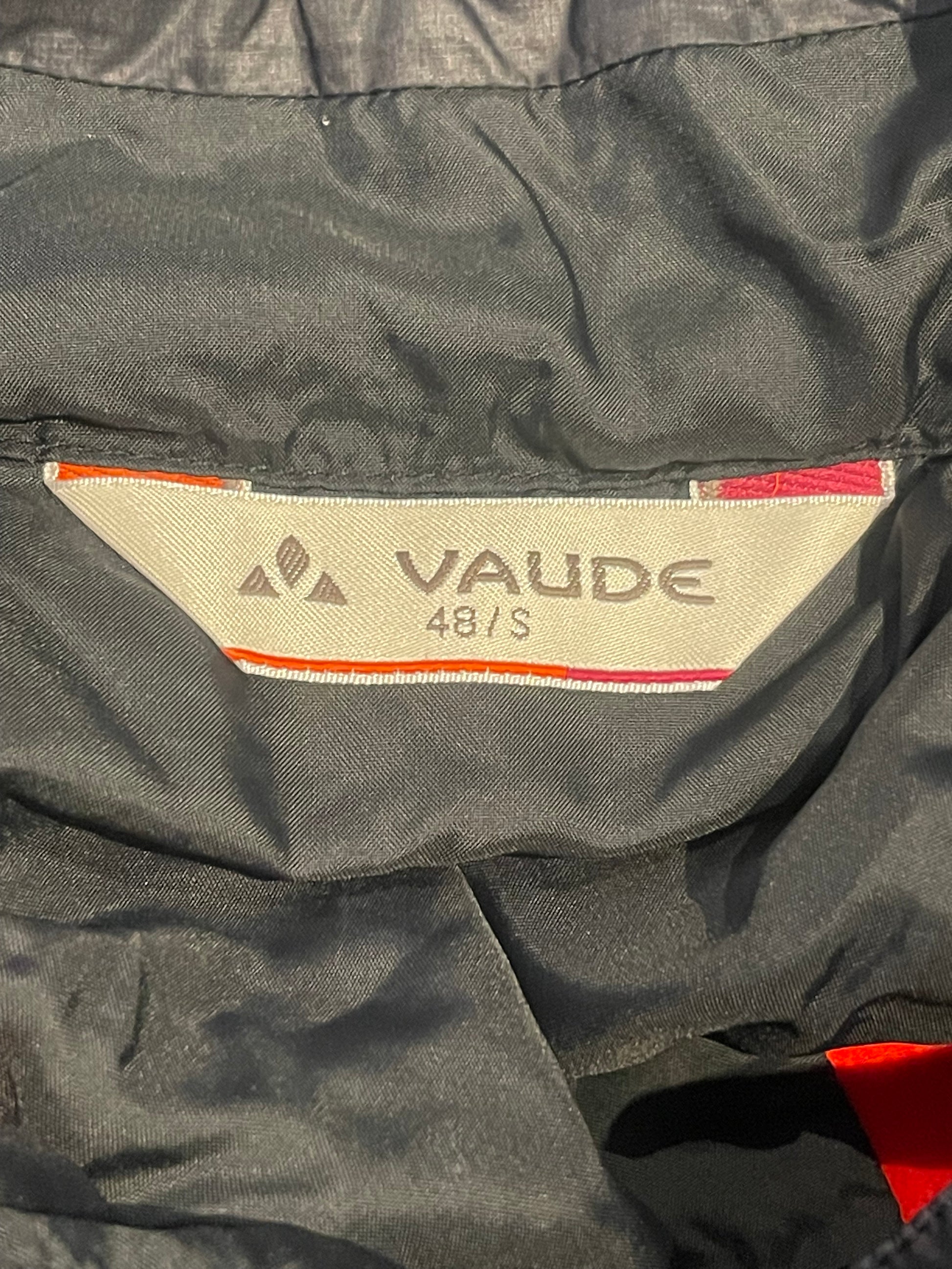 Hybrid Jacke Vaude (M :48 Herren ) Insulation schwarz rot - wanderlich.com