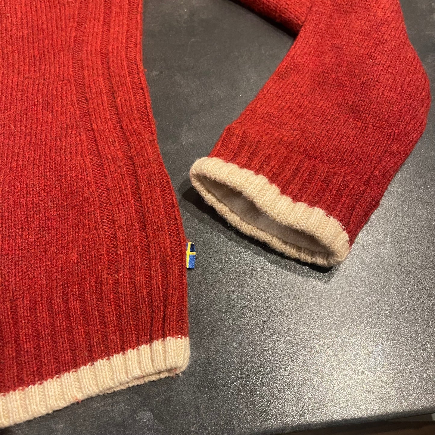 100% Wolle Pullover von Fjällräven ( Damen M ) rot