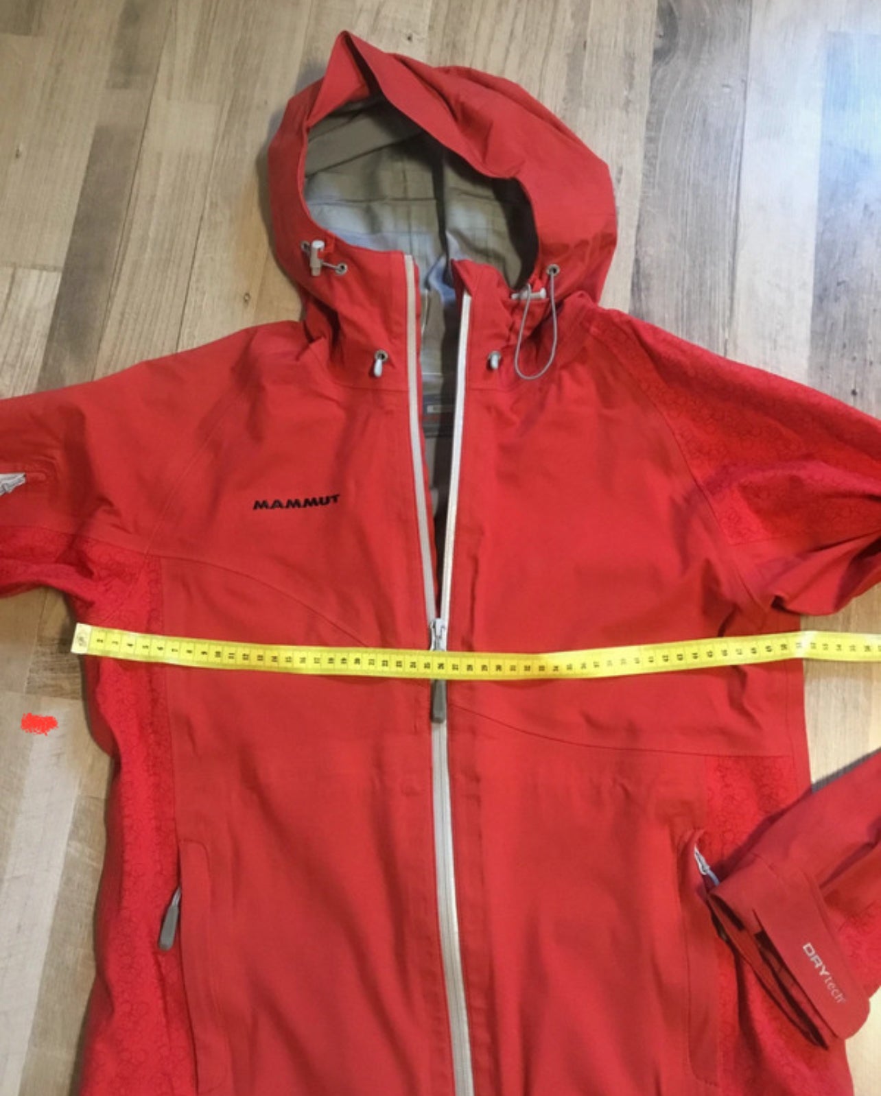 1,5 lagige Kapuzen Jacke von Mammut Dry-Tech (M Damen) rot