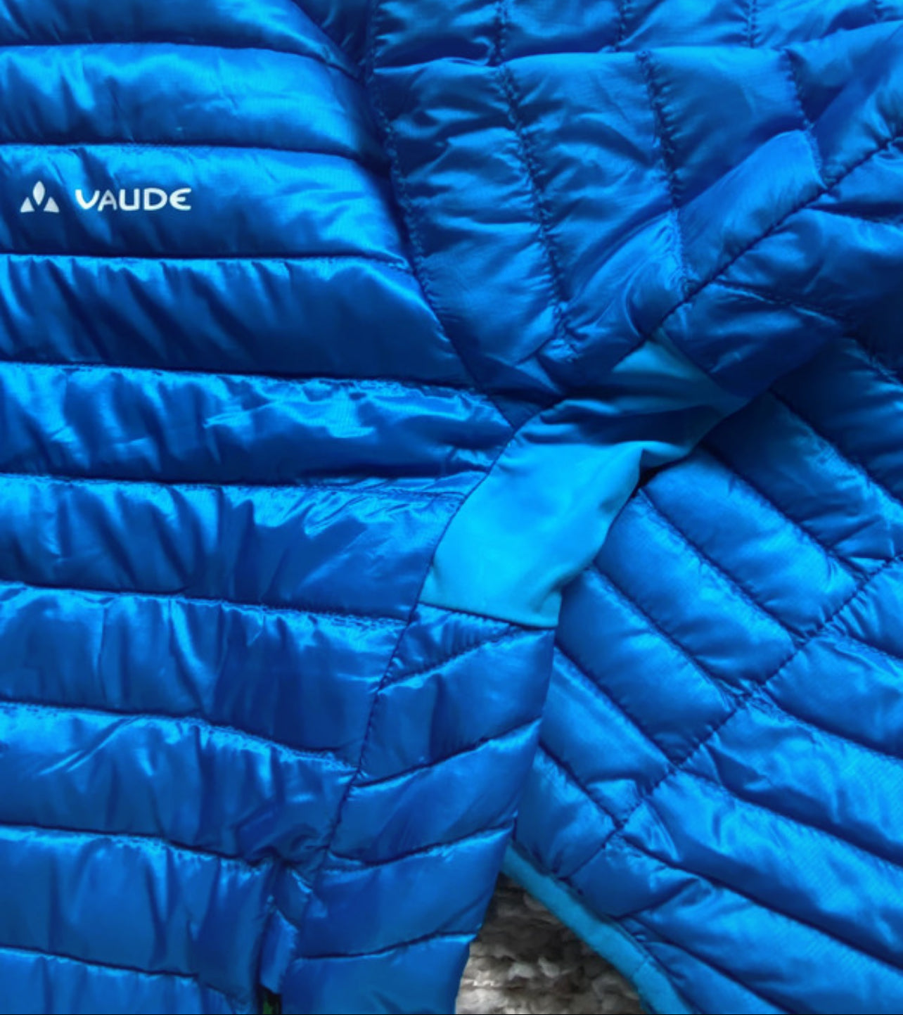 Daunen Jacke von Vaude (XL /52 Damen) wasserabweisend blau