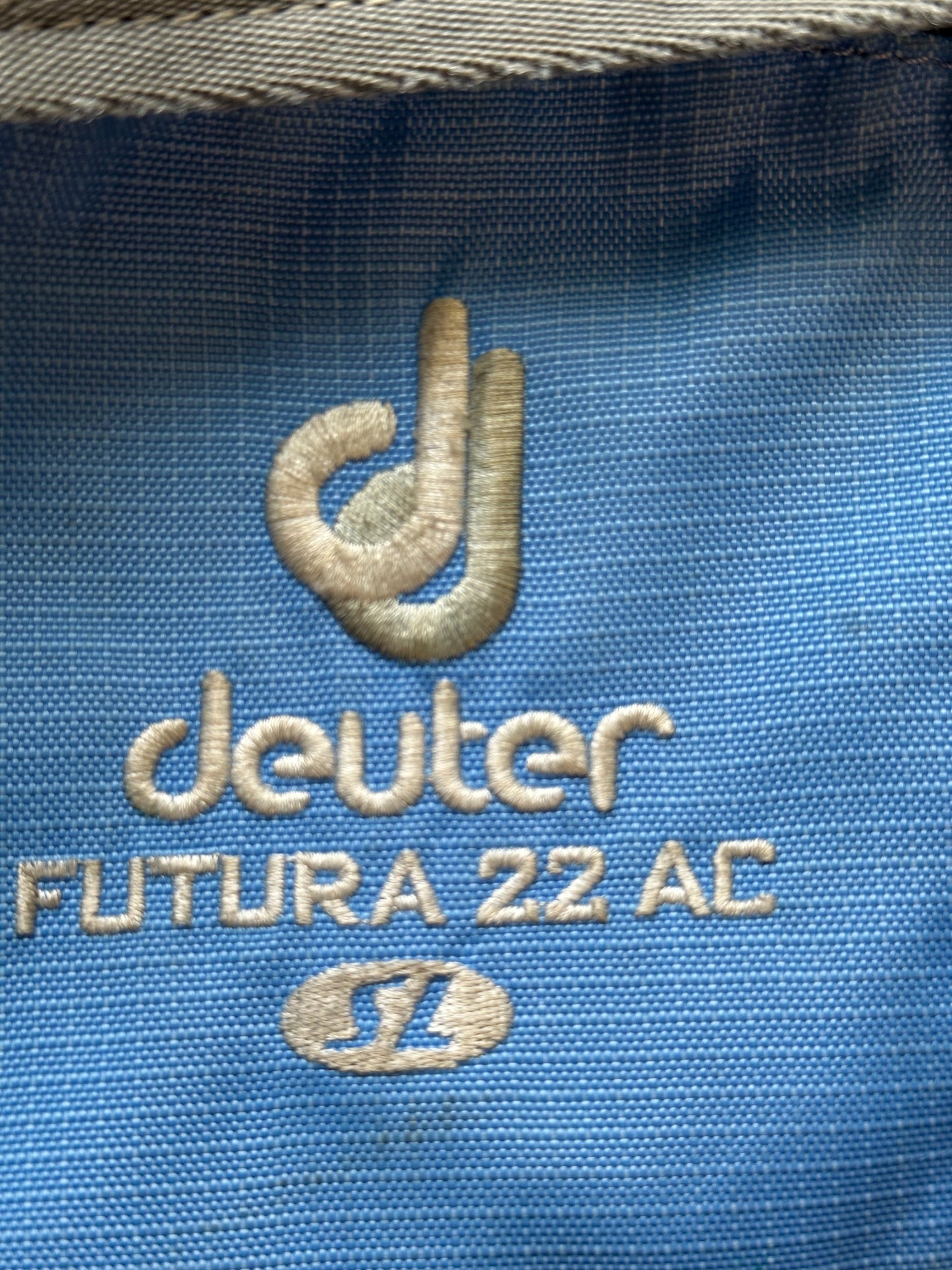 Deuter Rucksack 22 Liter SL AirComfort blau