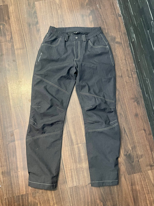 Rad /MTB Regenhose von Vaude (M / L Damen) Hardshell Hose Anthrazit - wanderlich.com