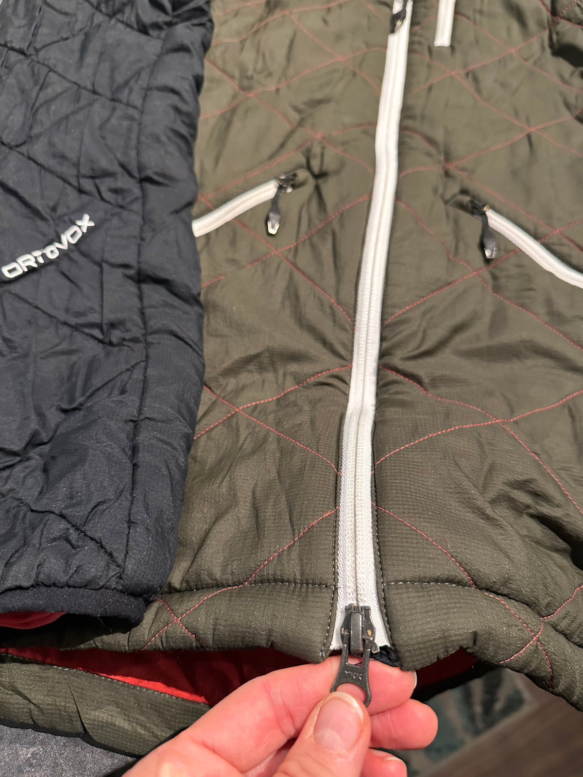 Jacke Ortovox aus Black Swisswool (M Damen) Kapuze khaki schwarz