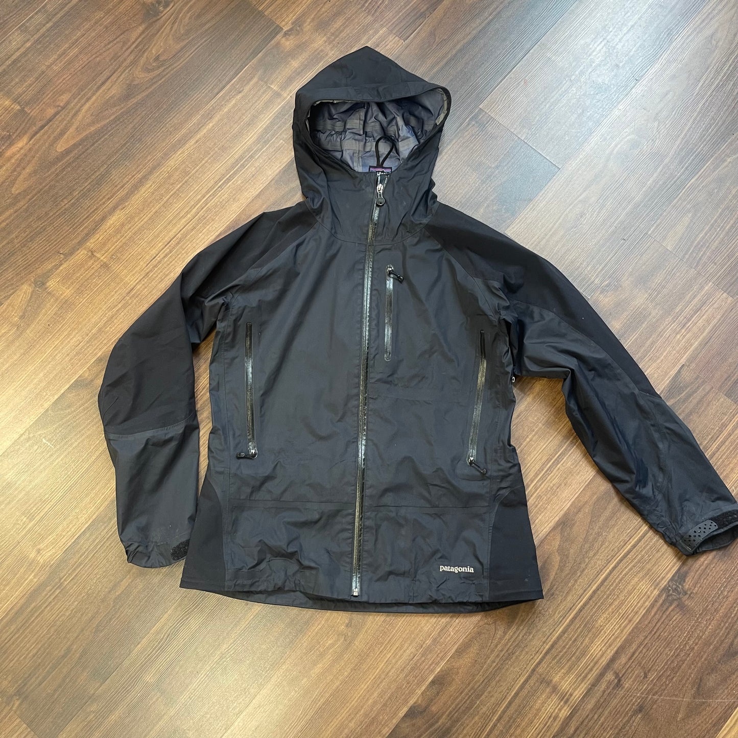Hardshell Jacke von Patagonia (L Damen ) Regenjacke schwarz