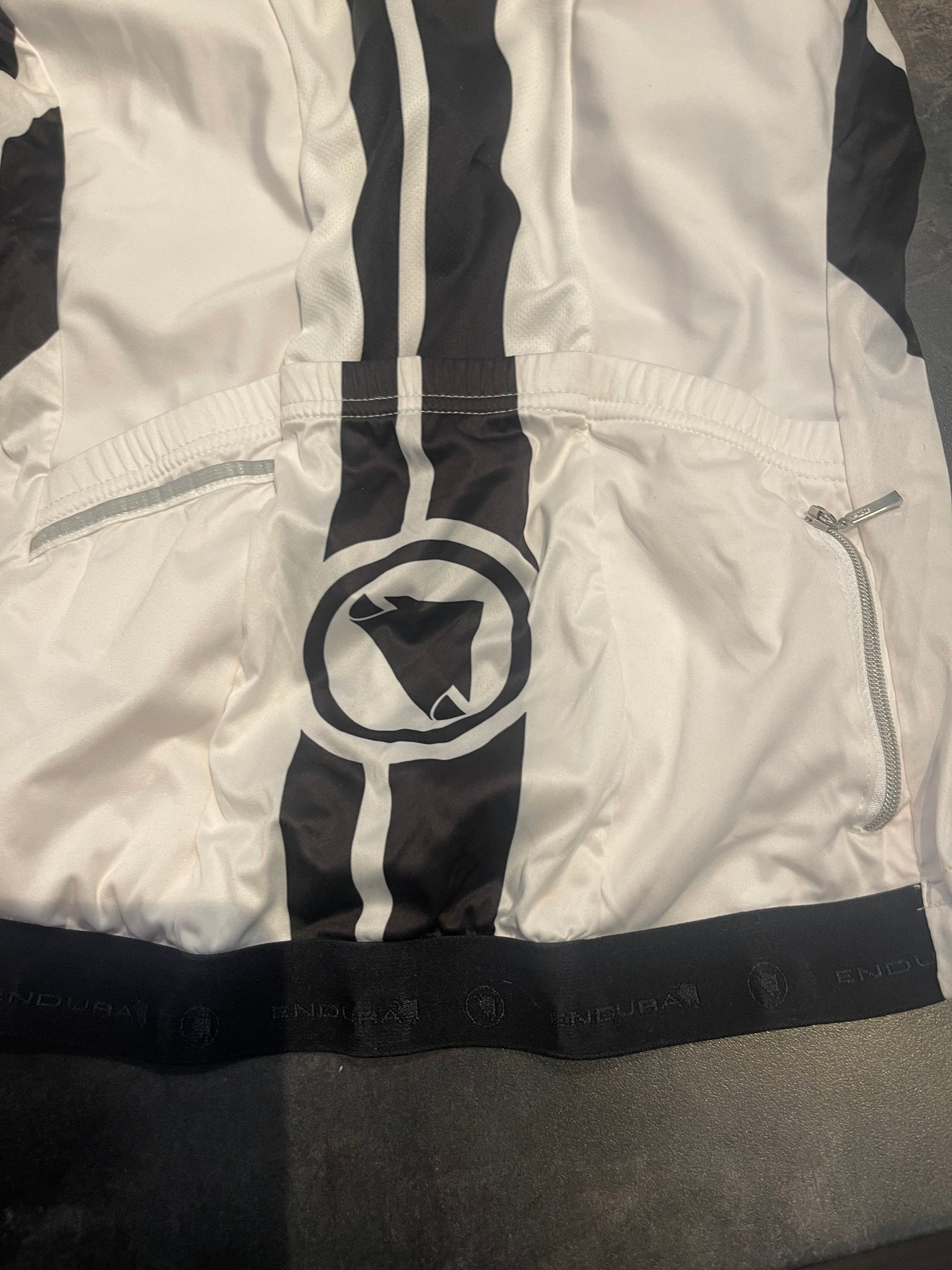 Full Zip Radtrikot von Endura (XS Damen) weiß - wanderlich.com