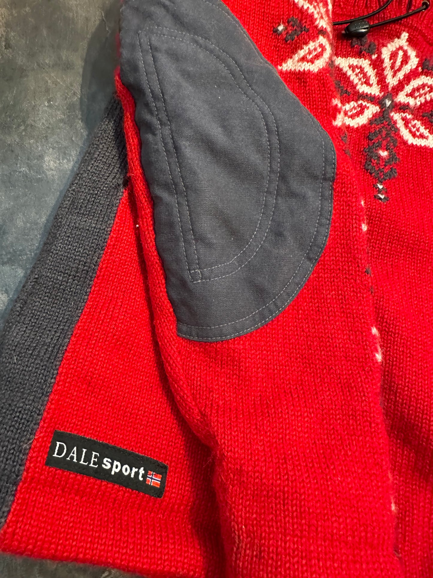 2 Lagen Pullover Dale of Norway (S Damen /XS Herr) Wolle+ Membran rot